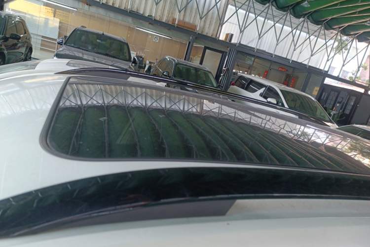 Used Roewe RX5 MAX 2022 1.5T Automatic Youwei Luxury Edition Roof