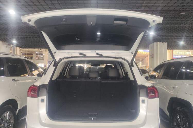 Used Roewe RX5 MAX 2022 1.5T Automatic Zhiwei Prestige Edition Trunk