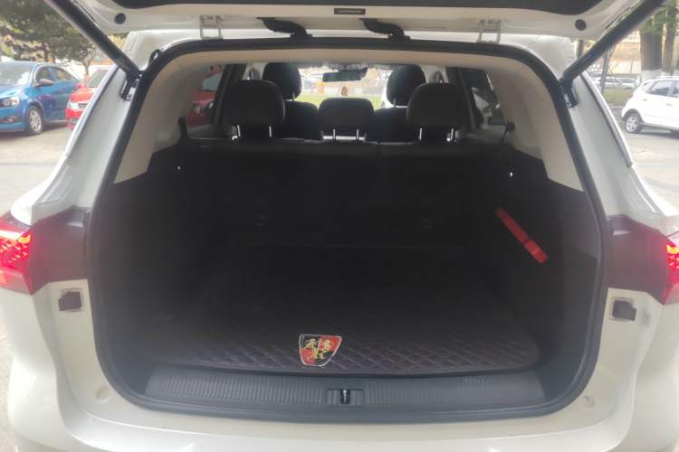 Used Roewe RX5 MAX 2022 1.5T Automatic Zhiwei Prestige Edition Trunk