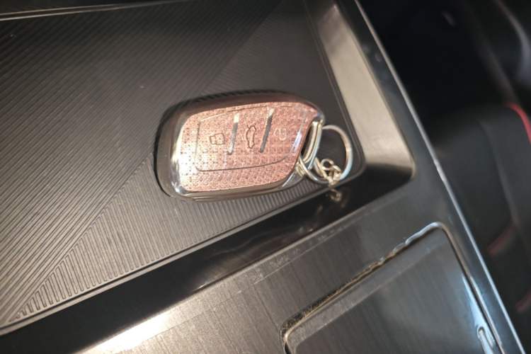 Used Roewe RX5 MAX 2022 2.0T Automatic Youwei Supreme Edition Vehicle Key