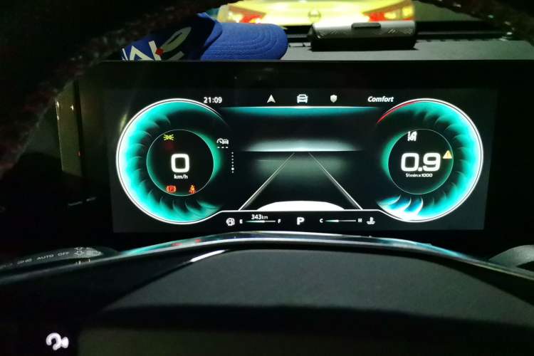 Used Roewe RX5 MAX 2022 1.5T Automatic Zhiwei Prestige Edition Instrument Cluster