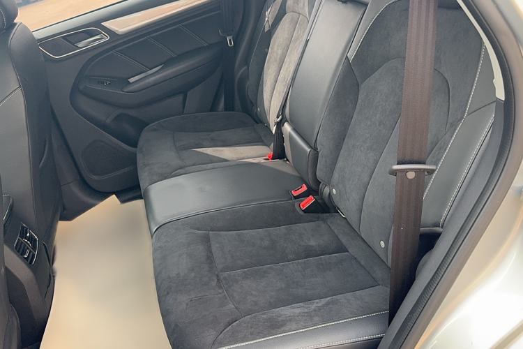 Used Roewe RX5 New Energy 2017 ERX5 EV400 Electric Internet Supreme Edition Interior 1