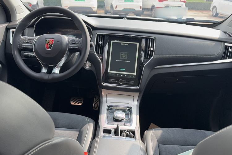 Used Roewe RX5 New Energy 2017 ERX5 EV400 Electric Internet Supreme Edition Interior 3