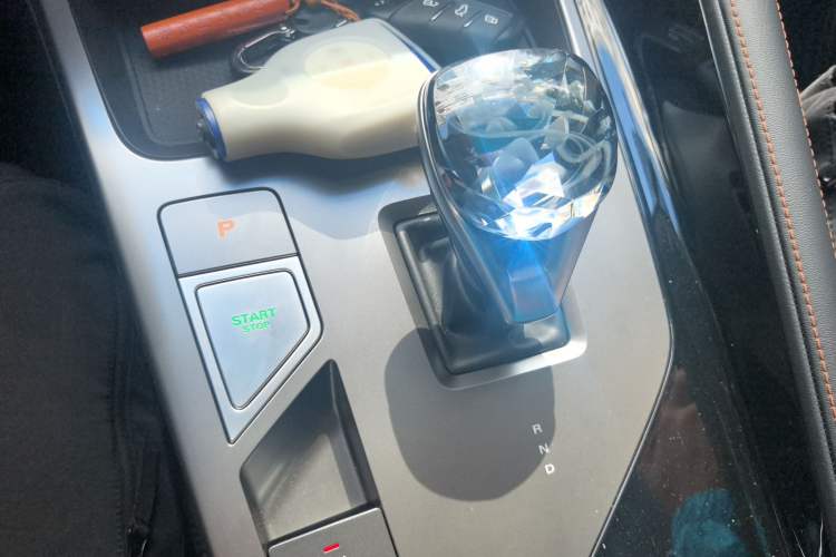 Used Roewe RX5 New Energy 2023 eRX5 Ultra-Hybrid Comfort Edition Gear Lever