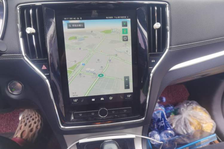 Used Roewe RX5 New Energy 2017 eRX5 50T Hybrid Connected Prestige Flagship Edition Audio And AC Panel