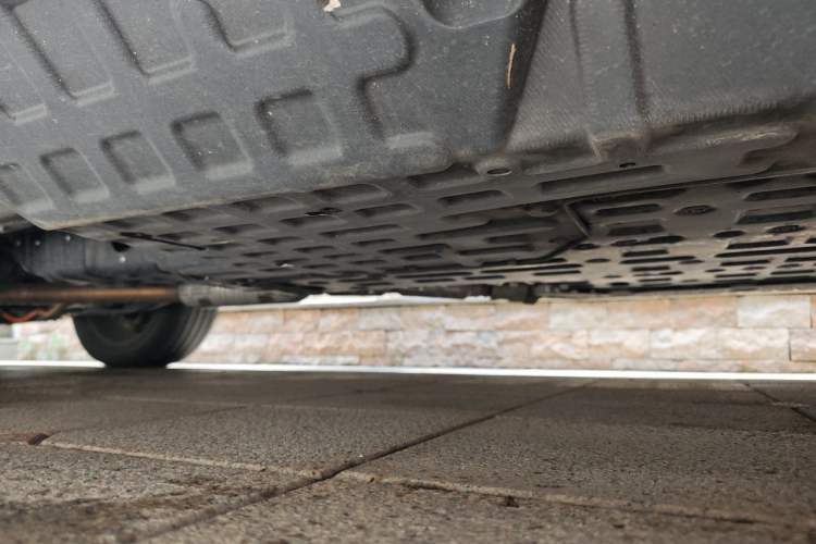 Used Roewe RX5 New Energy 2017 eRX5 50T Hybrid Connected Prestige Flagship Edition Chassis Rear Left