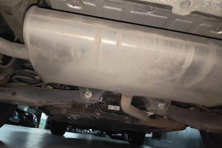 Used Roewe RX5 New Energy 2017 eRX5 50T Hybrid Connected Prestige Flagship Edition Chassis Rear
