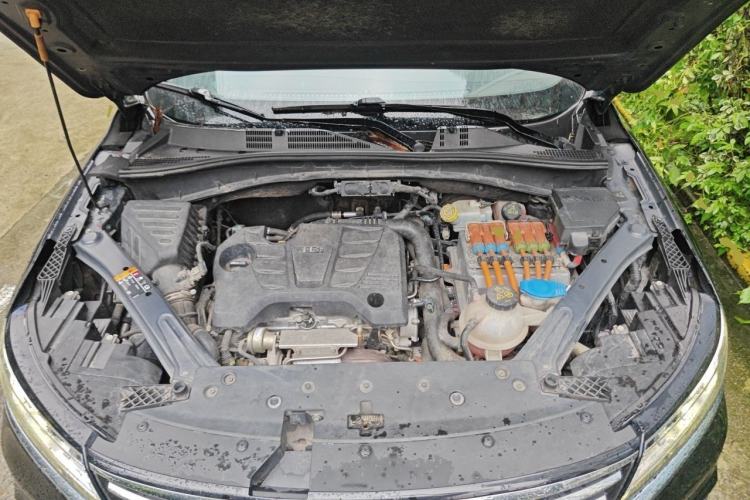 Used Roewe RX5 New Energy 2017 eRX5 50T Hybrid Connected Prestige Flagship Edition Engine Bay