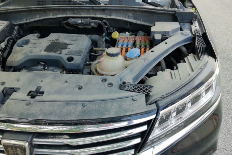 Used Roewe RX5 New Energy 2017 eRX5 50T Hybrid Connected Prestige Flagship Edition Engine Bay Left