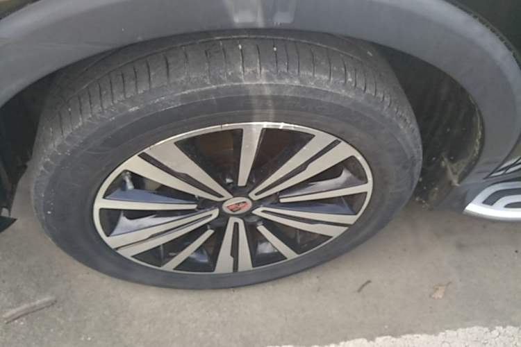 Used Roewe RX5 New Energy 2017 eRX5 50T Hybrid Connected Prestige Flagship Edition Exterior 4