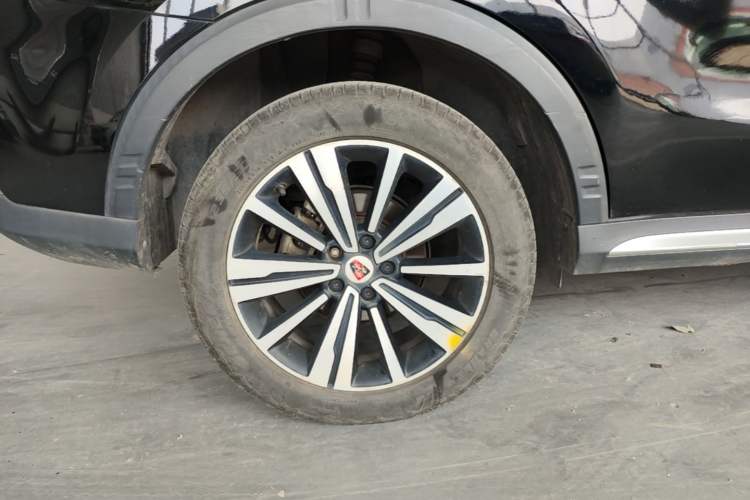 Used Roewe RX5 New Energy 2017 eRX5 50T Hybrid Connected Prestige Flagship Edition Exterior 5