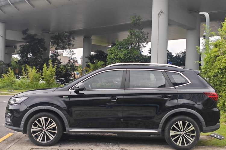 Used Roewe RX5 New Energy 2017 eRX5 50T Hybrid Connected Prestige Flagship Edition Exterior 6