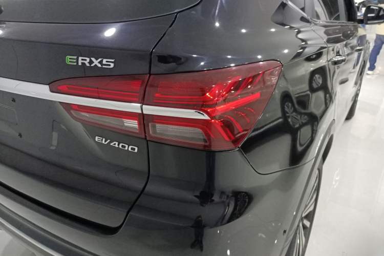 Used Roewe RX5 New Energy 2017 ERX5 EV400 Electric Internet Supreme Edition Exterior 6