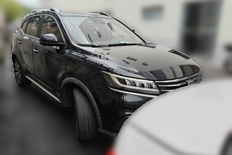 Used Roewe RX5 New Energy 2017 eRX5 50T Hybrid Connected Prestige Flagship Edition Front Right 45 Deg