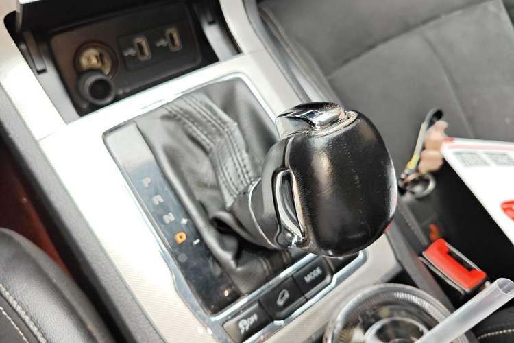 Used Roewe RX5 New Energy 2017 eRX5 50T Hybrid Connected Prestige Flagship Edition Gear Lever