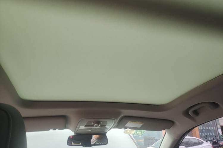 Used Roewe RX5 New Energy 2017 eRX5 50T Hybrid Connected Prestige Flagship Edition Headliner
