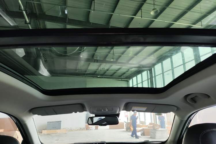 Used Roewe RX5 New Energy 2017 eRX5 50T Hybrid Connected Prestige Flagship Edition Headliner