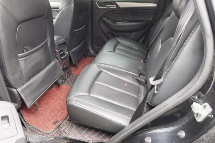 Used Roewe RX5 New Energy 2017 eRX5 50T Hybrid Connected Prestige Flagship Edition Left Rear Seat