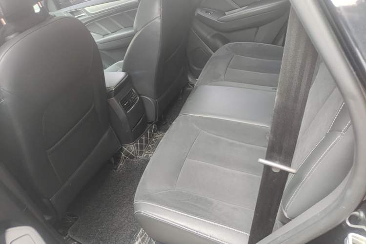 Used Roewe RX5 New Energy 2017 eRX5 50T Hybrid Connected Prestige Flagship Edition Left Rear Seat