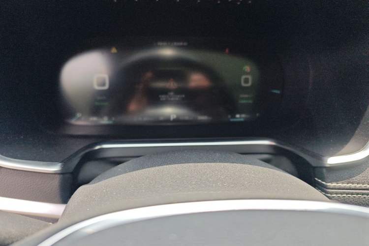 Used Roewe RX5 New Energy 2017 eRX5 50T Hybrid Connected Prestige Flagship Edition Odometer Close Up