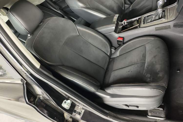 Used Roewe RX5 New Energy 2017 eRX5 50T Hybrid Connected Prestige Flagship Edition Right Front Seat
