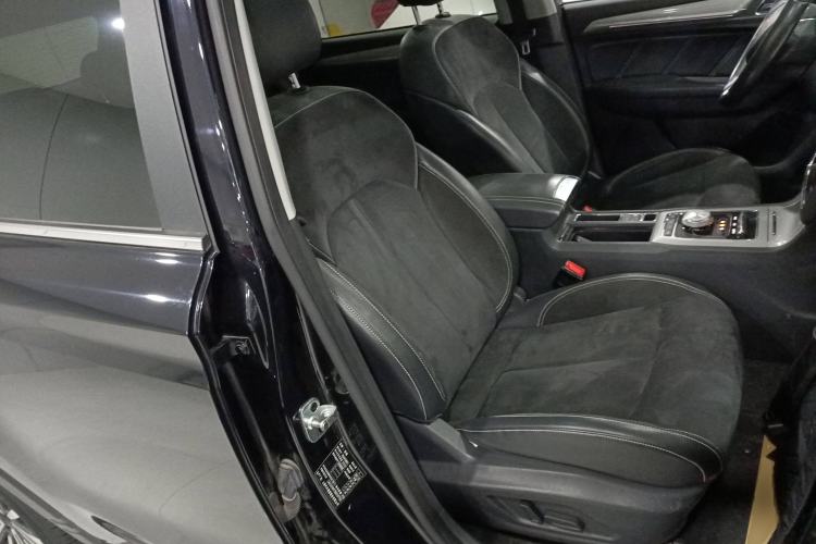 Used Roewe RX5 New Energy 2017 ERX5 EV400 Electric Internet Supreme Edition Right Front Seat
