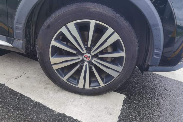 Used Roewe RX5 New Energy 2017 eRX5 50T Hybrid Connected Prestige Flagship Edition Right Front Wheel Hub