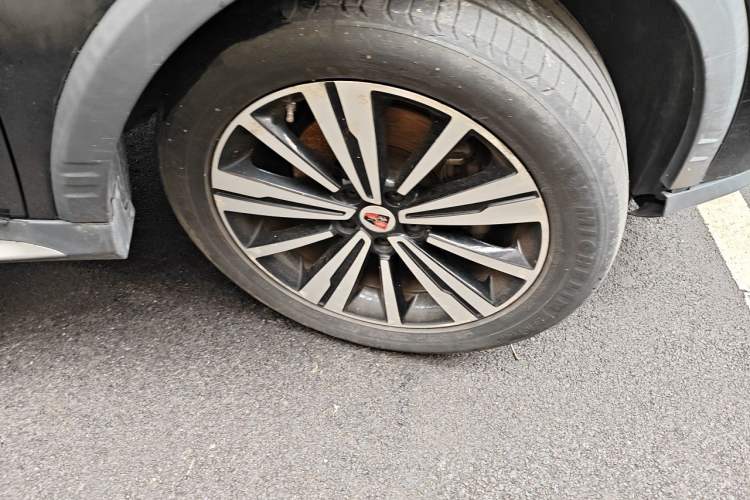 Used Roewe RX5 New Energy 2017 eRX5 50T Hybrid Connected Prestige Flagship Edition Right Front Wheel Hub