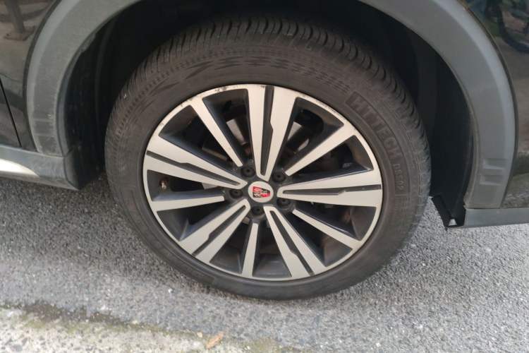 Used Roewe RX5 New Energy 2017 eRX5 50T Hybrid Connected Prestige Flagship Edition Right Front Wheel Hub