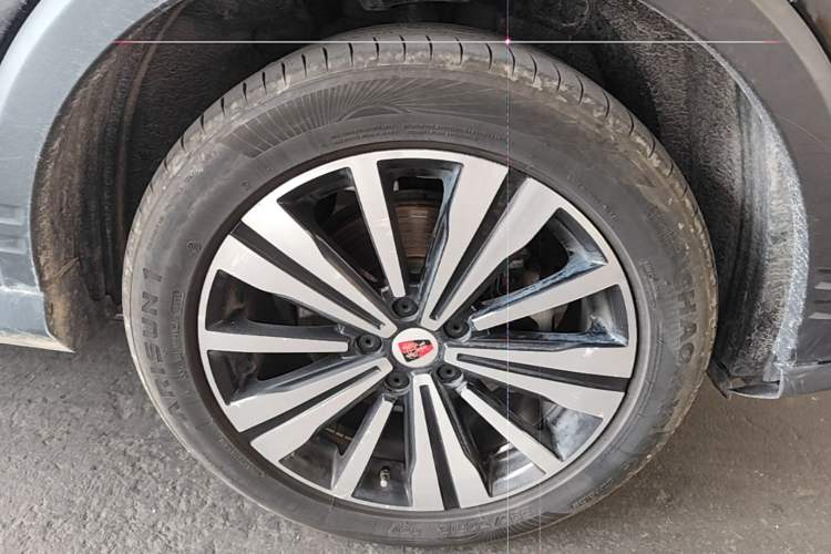 Used Roewe RX5 New Energy 2017 ERX5 EV400 Electric Internet Supreme Edition Right Front Wheel Hub