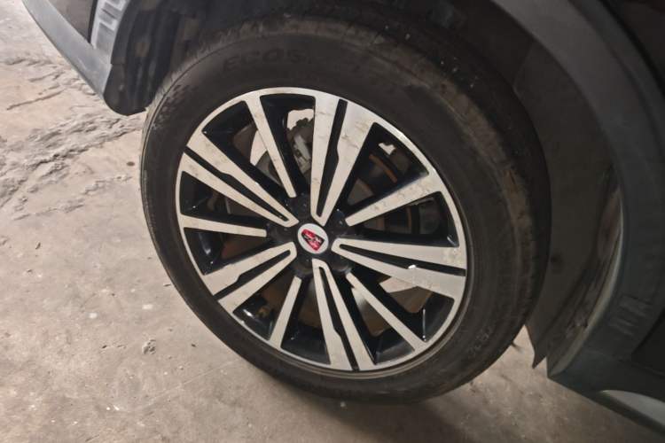 Used Roewe RX5 New Energy 2017 eRX5 50T Hybrid Connected Prestige Flagship Edition Right Rear Wheel Hub