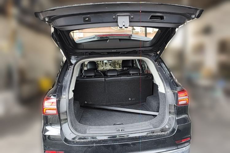 Used Roewe RX5 New Energy 2017 ERX5 EV400 Electric Internet Supreme Edition Trunk