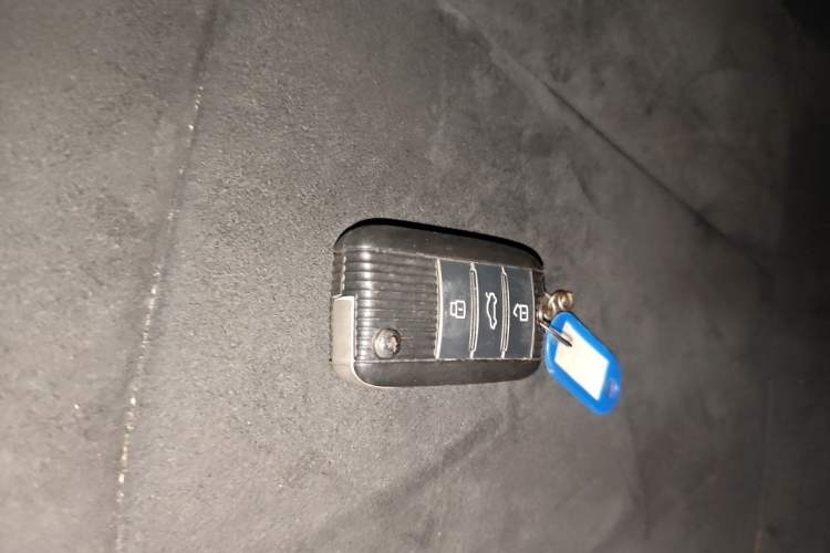 Used Roewe RX5 New Energy 2017 eRX5 50T Hybrid Connected Prestige Flagship Edition Vehicle Key