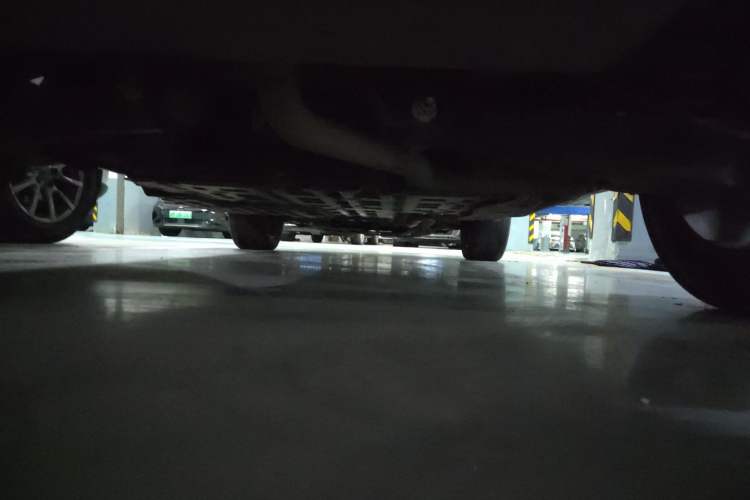 Used Roewe RX5 New Energy 2017 eRX5 50T Hybrid Connected Prestige Flagship Edition Chassis Rear