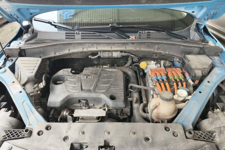 Used Roewe RX5 New Energy 2017 eRX5 50T Hybrid Connected Prestige Flagship Edition Engine Bay