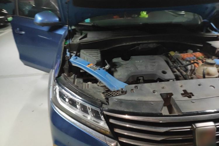Used Roewe RX5 New Energy 2017 eRX5 50T Hybrid Connected Prestige Flagship Edition Engine Bay Right