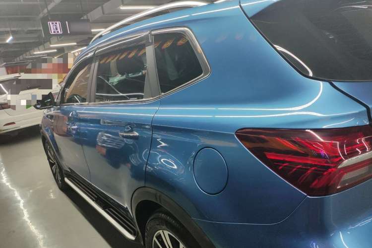 Used Roewe RX5 New Energy 2017 eRX5 50T Hybrid Connected Prestige Flagship Edition Exterior 5