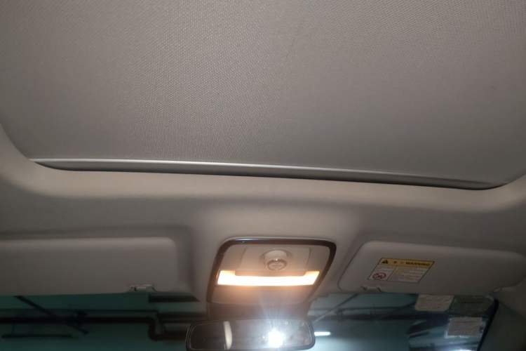 Used Roewe RX5 New Energy 2017 eRX5 50T Hybrid Connected Prestige Flagship Edition Headliner