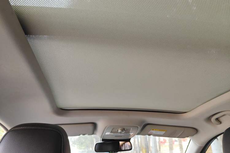 Used Roewe RX5 New Energy 2017 eRX5 50T Hybrid Connected Prestige Flagship Edition Headliner