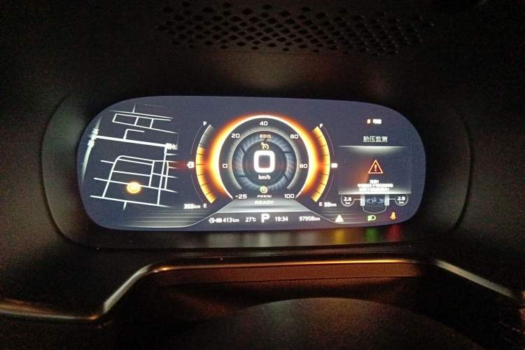 Used Roewe RX5 New Energy 2017 eRX5 50T Hybrid Connected Prestige Flagship Edition Instrument Cluster
