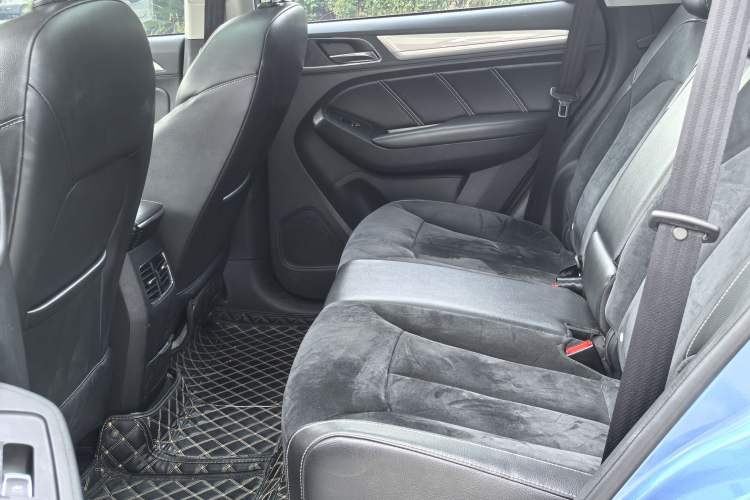 Used Roewe RX5 New Energy 2017 eRX5 50T Hybrid Connected Prestige Flagship Edition Interior 2