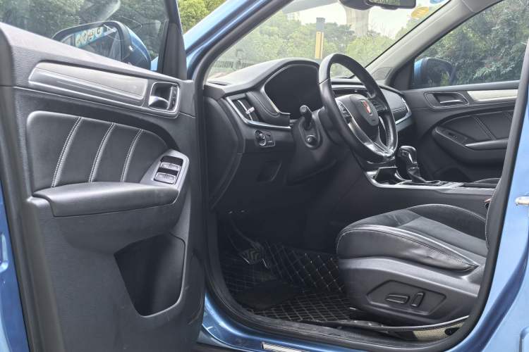 Used Roewe RX5 New Energy 2017 eRX5 50T Hybrid Connected Prestige Flagship Edition Left Front Seat