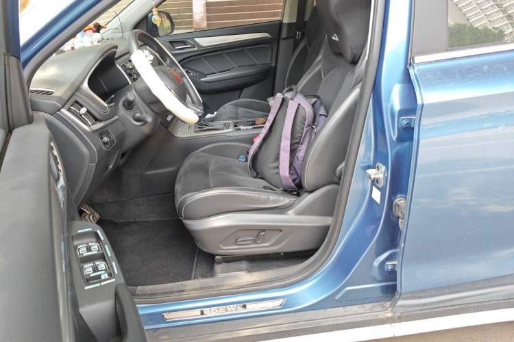 Used Roewe RX5 New Energy 2017 eRX5 50T Hybrid Connected Prestige Flagship Edition Left Front Seat