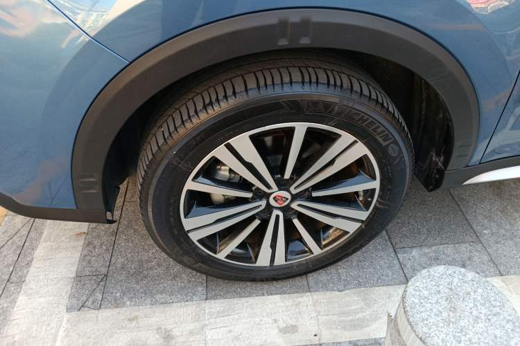 Used Roewe RX5 New Energy 2017 eRX5 50T Hybrid Connected Prestige Flagship Edition Left Front Wheel Hub