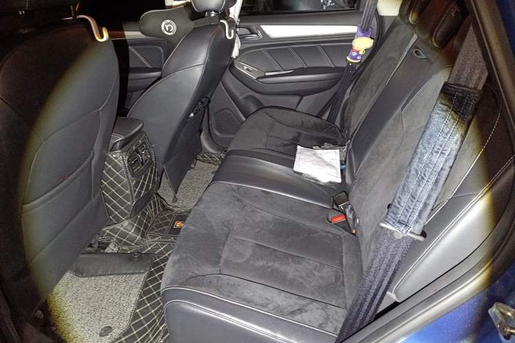 Used Roewe RX5 New Energy 2017 eRX5 50T Hybrid Connected Prestige Flagship Edition Left Rear Seat