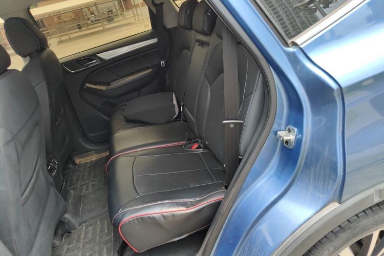 Used Roewe RX5 New Energy 2017 eRX5 50T Hybrid Connected Prestige Flagship Edition Left Rear Seat
