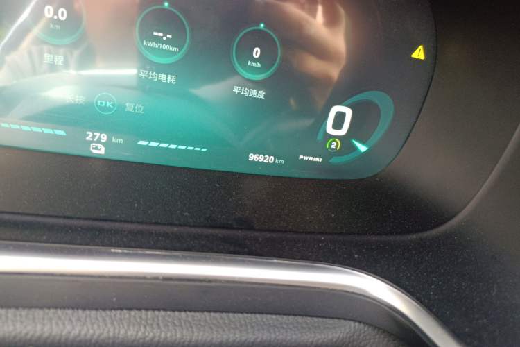 Used Roewe RX5 New Energy 2017 ERX5 EV400 Electric Internet Flagship Edition Odometer Close Up