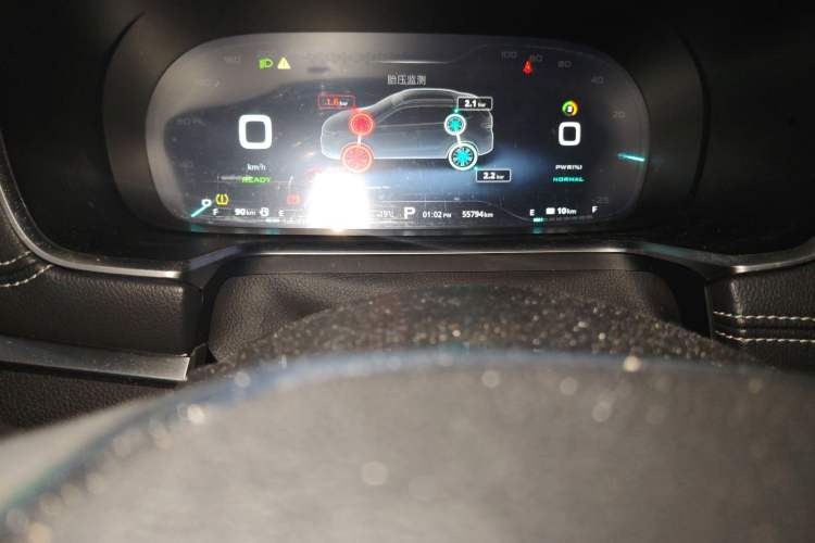 Used Roewe RX5 New Energy 2017 eRX5 50T Hybrid Connected Prestige Flagship Edition Odometer Close Up