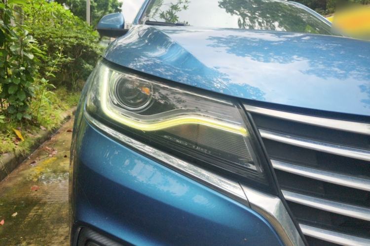 Used Roewe RX5 New Energy 2017 eRX5 50T Hybrid Connected Prestige Flagship Edition Right Front Headlight