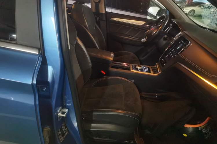 Used Roewe RX5 New Energy 2017 ERX5 EV400 Electric Internet Supreme Edition Right Front Seat